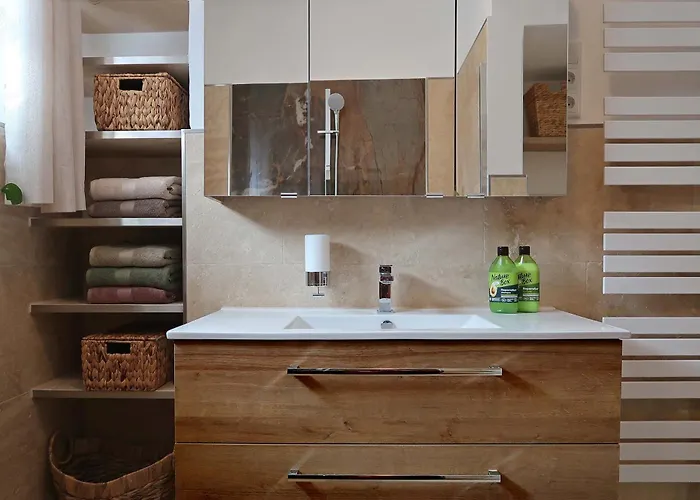 Lejlighed Ankommen Und Wohlfuehlen! 124 Qm In Altstadt-naehe *