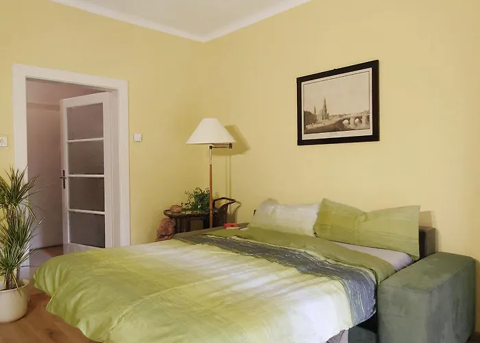 Ankommen Und Wohlfuehlen! 124 Qm In Altstadt-naehe * Dresden